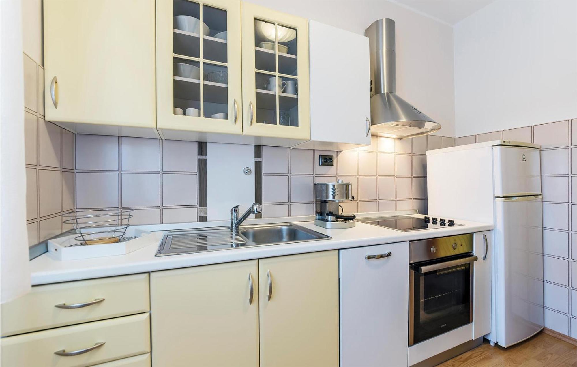 2 Bedroom Beautiful Apartment In Valtura Kültér fotó